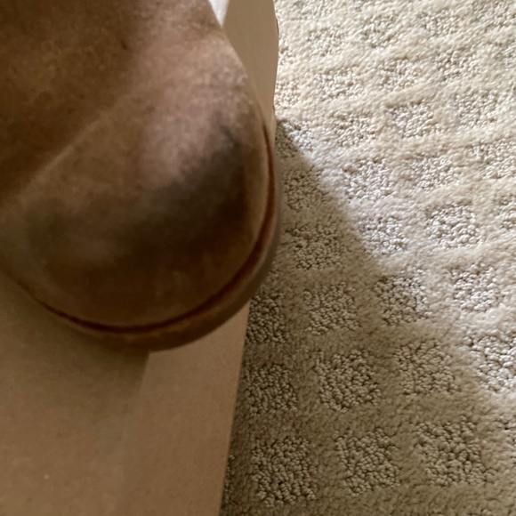 UGG Boots Shearling -Fair Condition - Picture 10 of 16